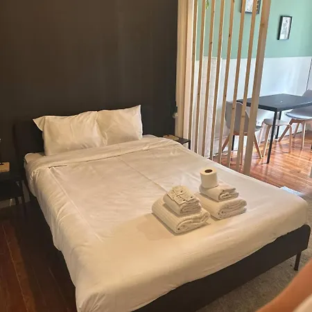 Veronica Hotel *